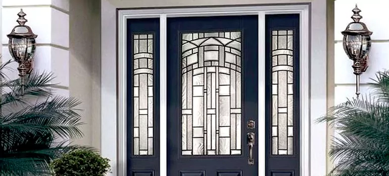 Craftsman Entry Door in Oak Ridge, FL