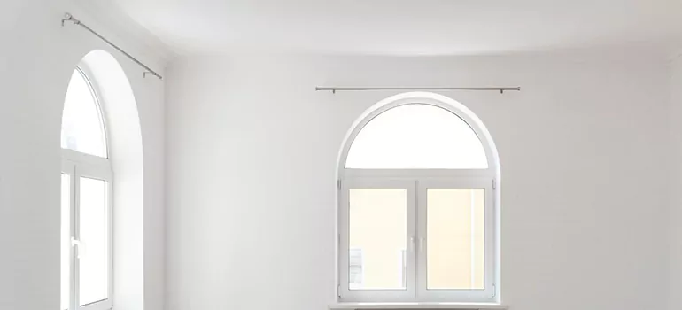 Small Hopper Window in Oak Ridge, FL