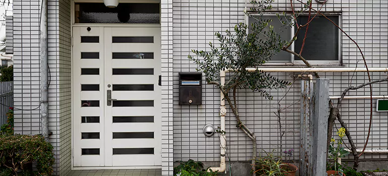 Custom Louvre Doors in Oak Ridge, FL